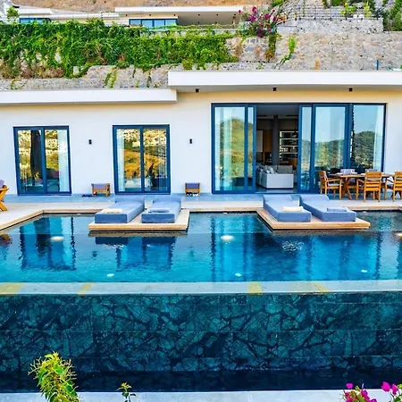 Luxury With Pool In Toscana Yalikavak *
